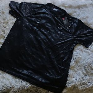 NWT Under Armour Tee